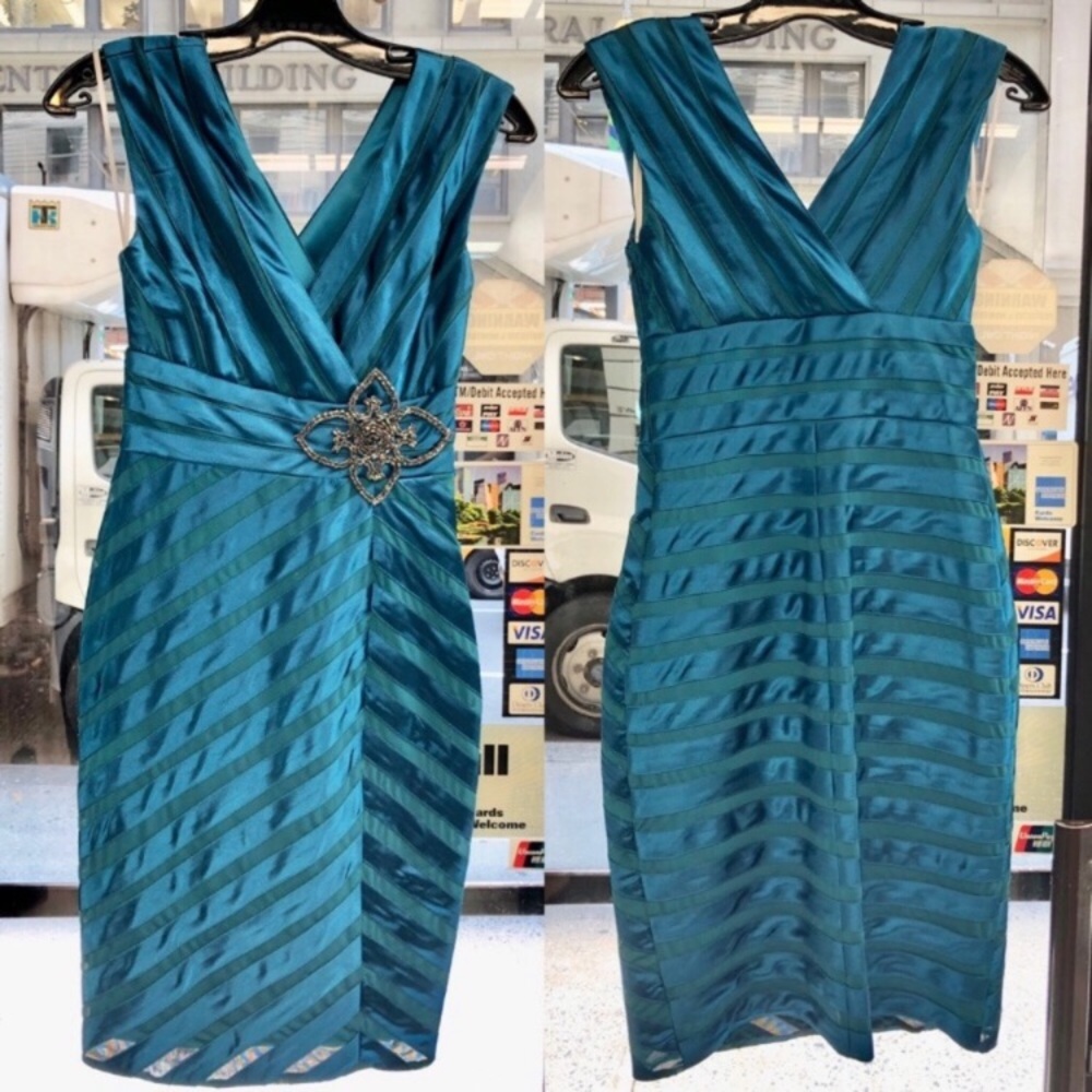 Decode Cocktail Dress with Flower turquoise